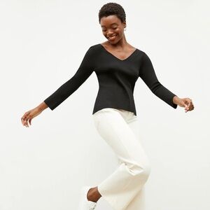M.M. LaFleur The Kara Top v-neck sweater size - XS
